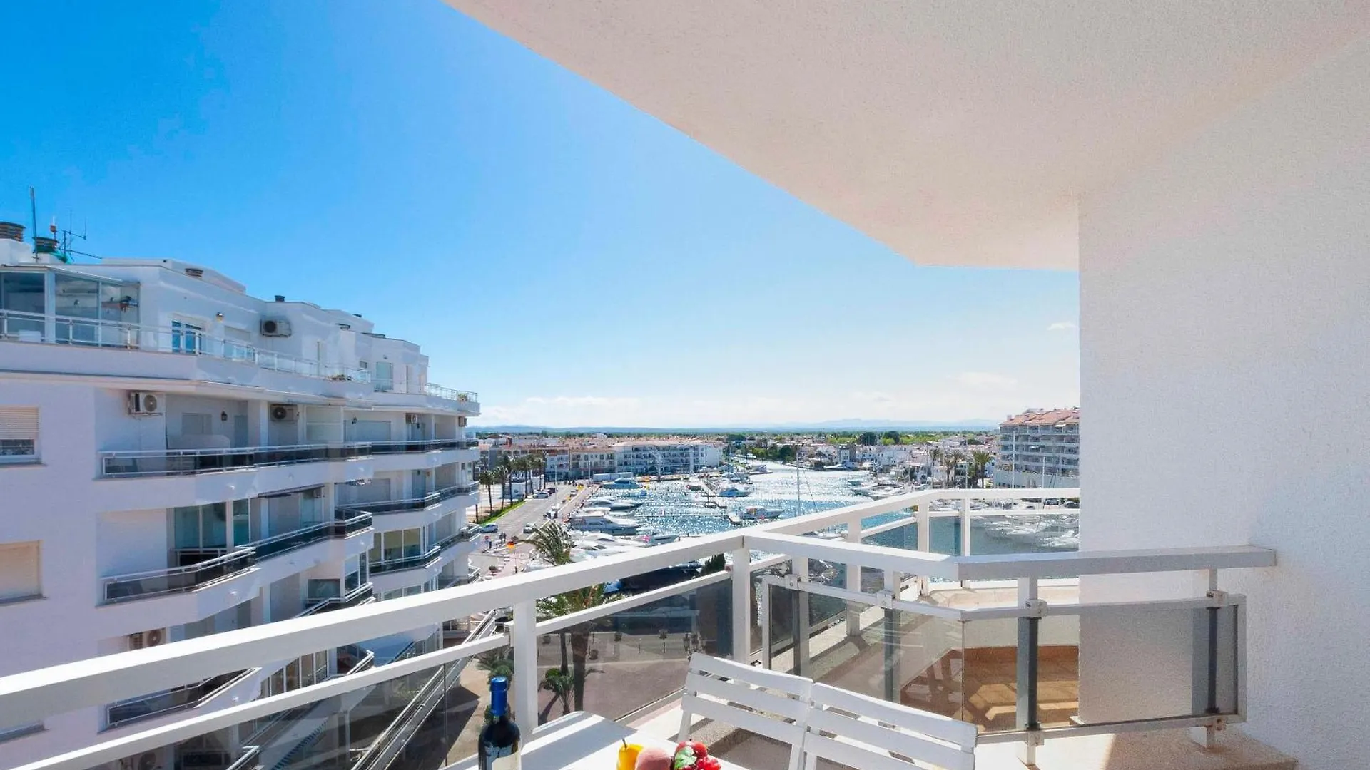 Lägenhet 1222 Club Nautic Vista Canal - Apivend Immo Empuriabrava